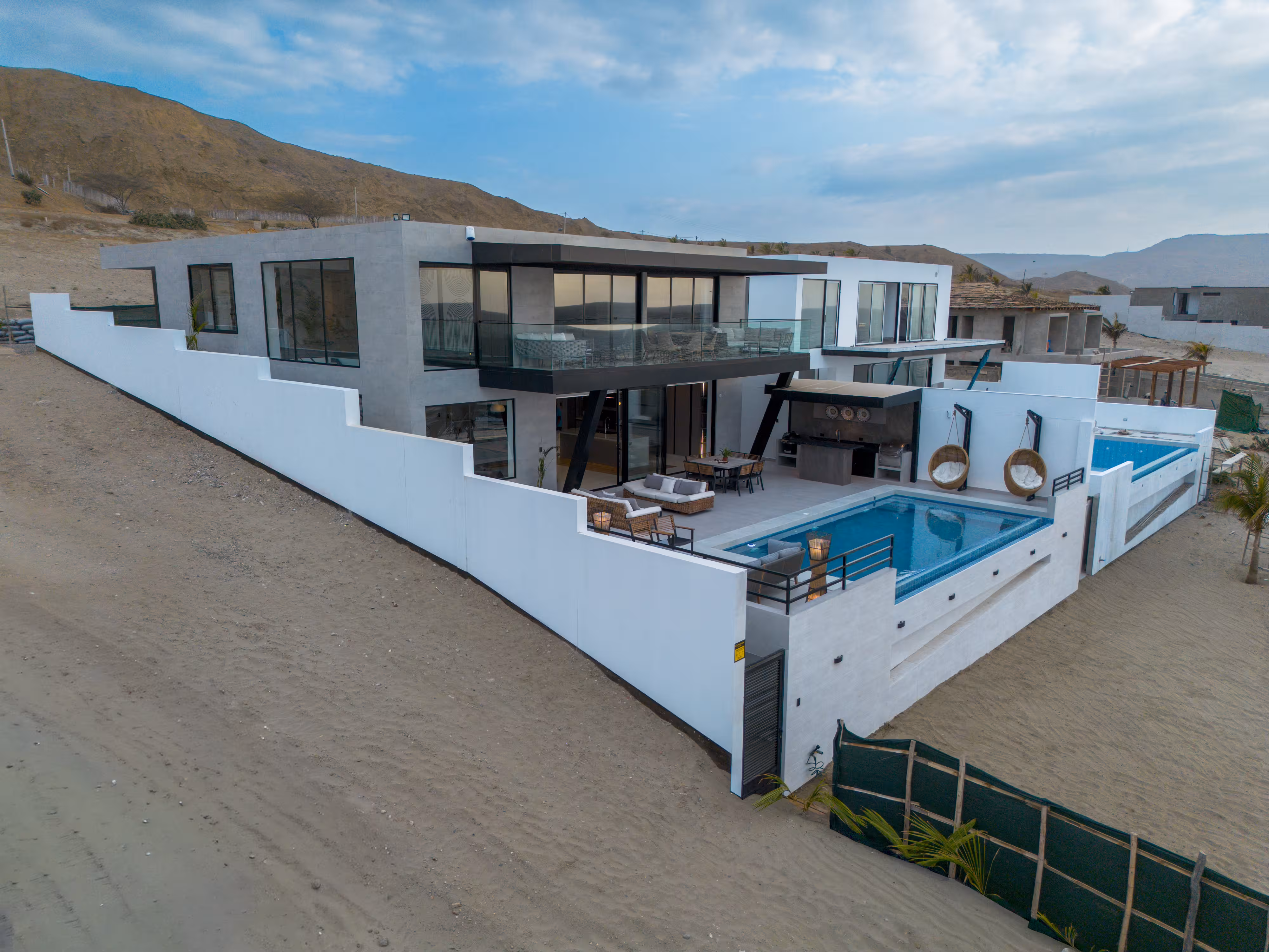 Vista lateral de CASA NAO